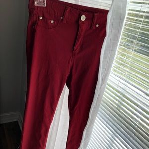 Red skinny pants